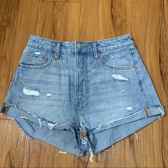 H&M DIVIDED High Rise Jean Distressed Jean Shorts - Picture 8 of 8